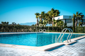 Isla de la Luz with mountain and lake views